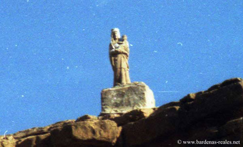 Photo argentique de la statue.