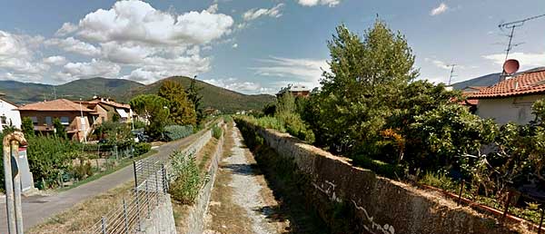 Le cours d'eau Bardenas, en Italie.